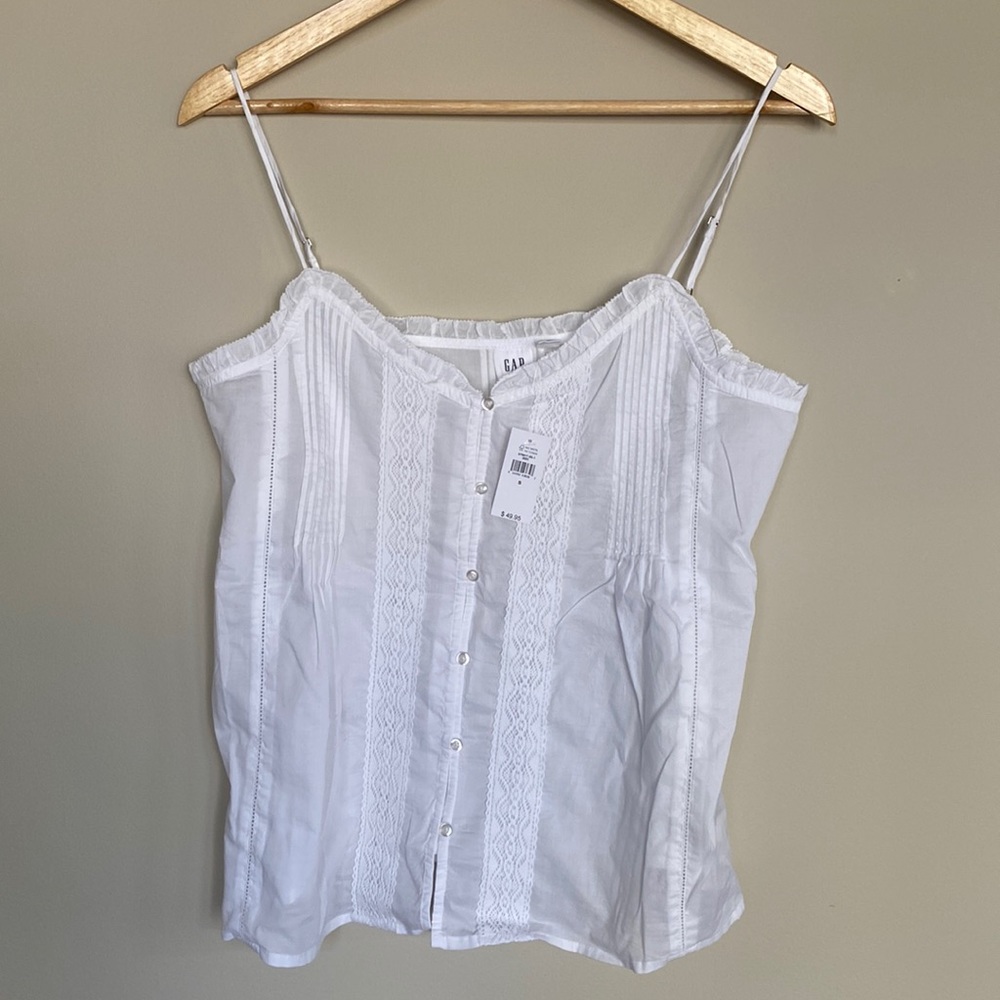 Gap eyelet white tank top